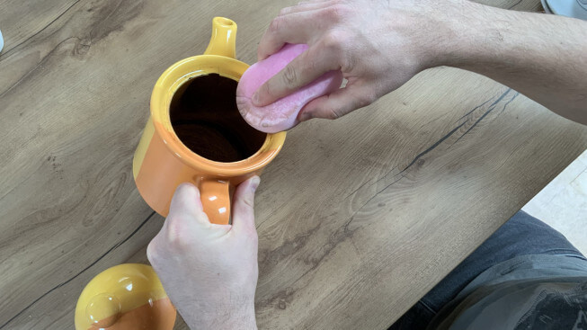 Jak vyčistit zanesený čajový servis 